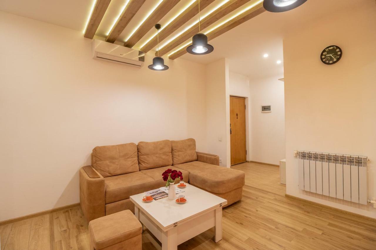 Stay Inn Apartments On 33 Sayat-Nova Avenue Jerevan Exteriér fotografie